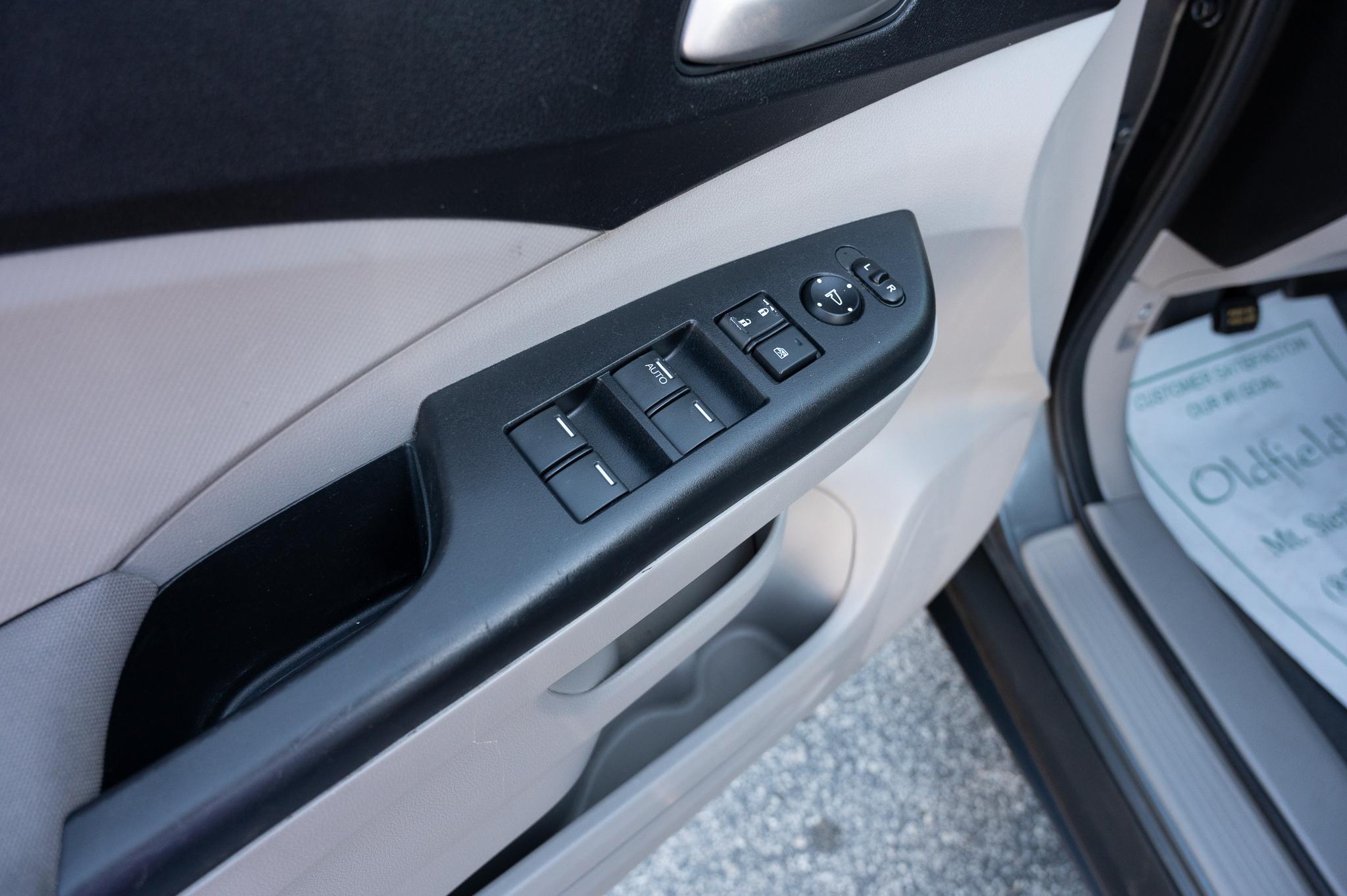 Honda CR-V LX 4WD 2012