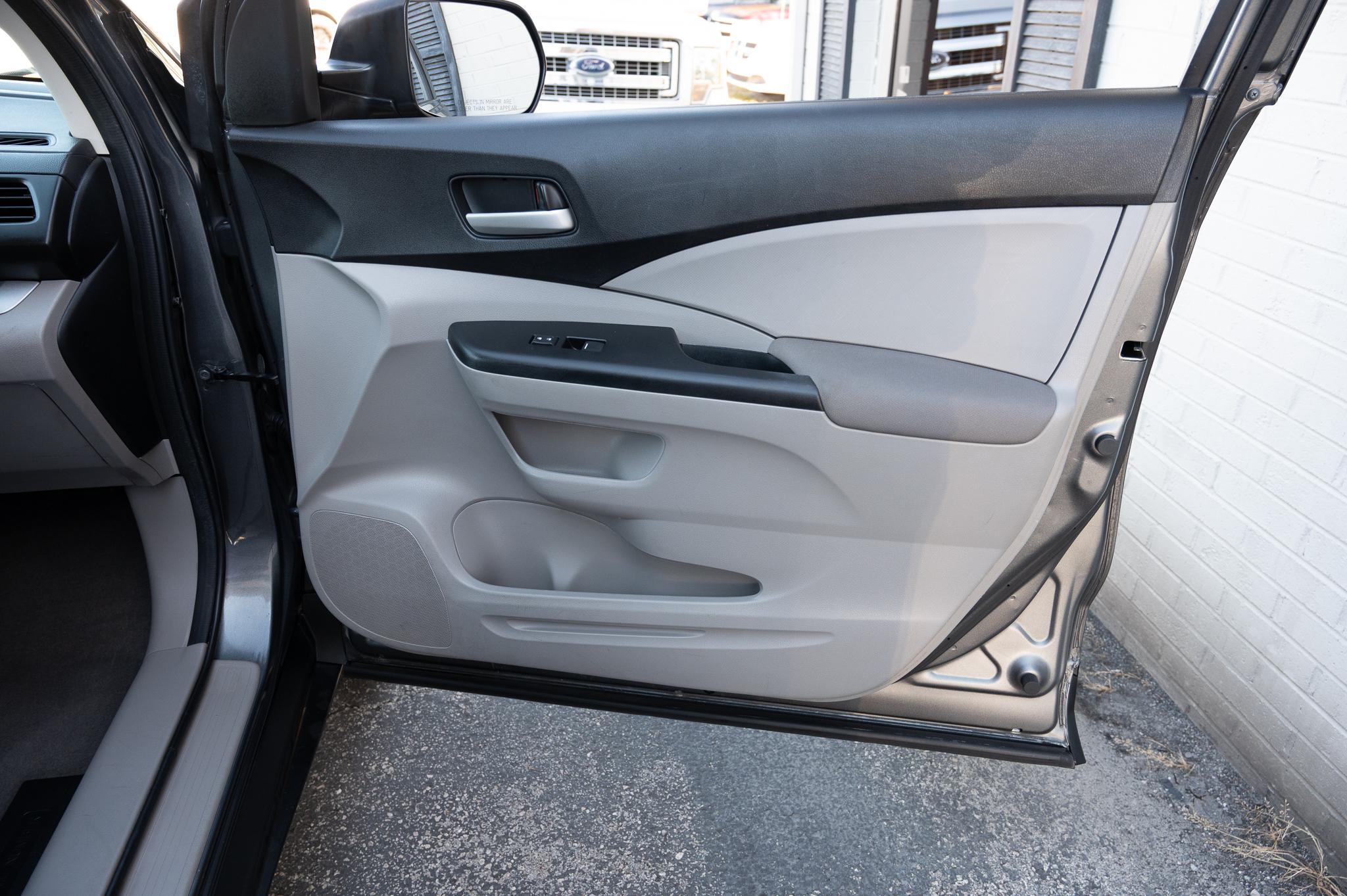 Honda CR-V LX 4WD 2012