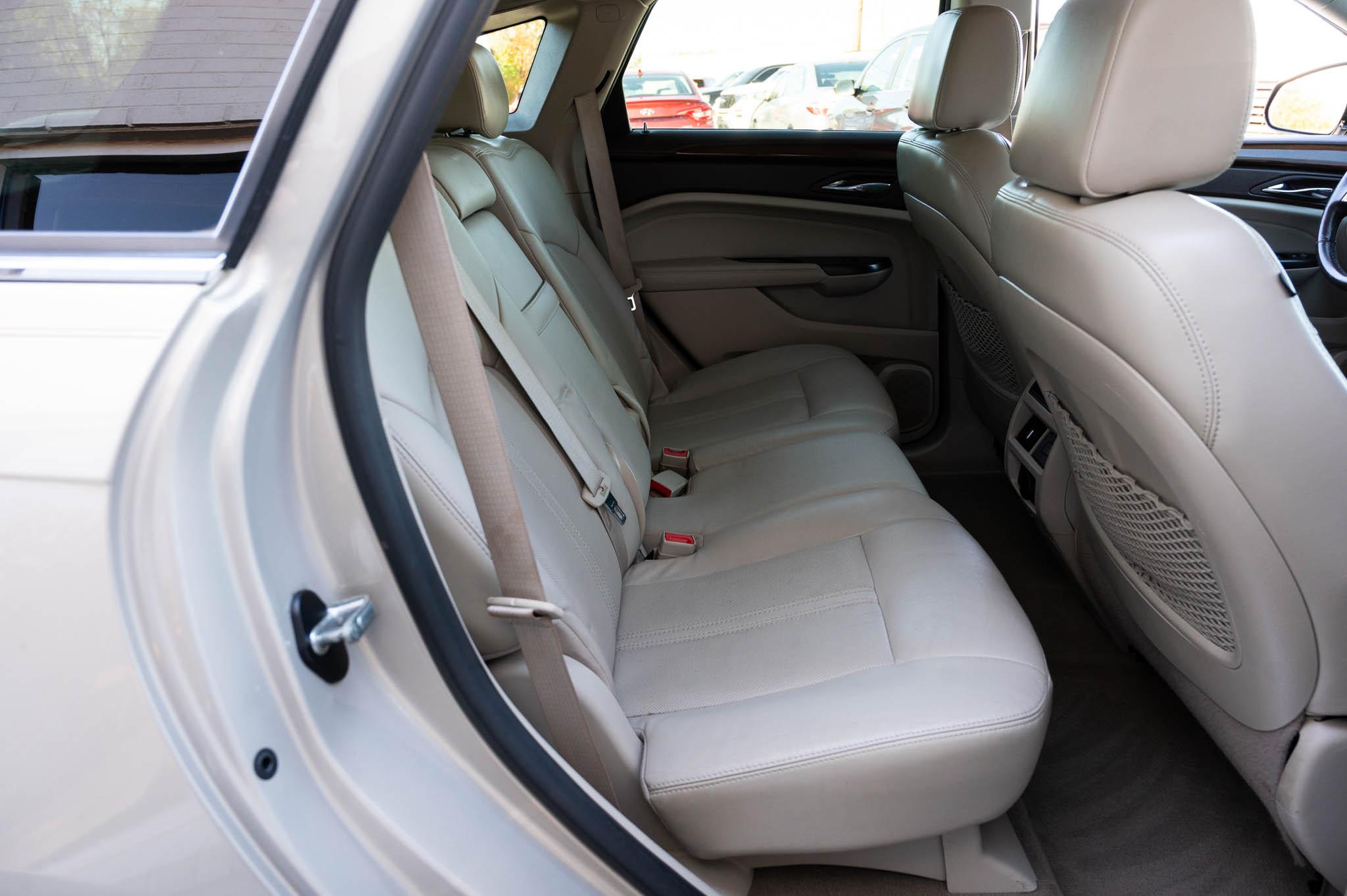 Cadillac SRX Luxury 2012