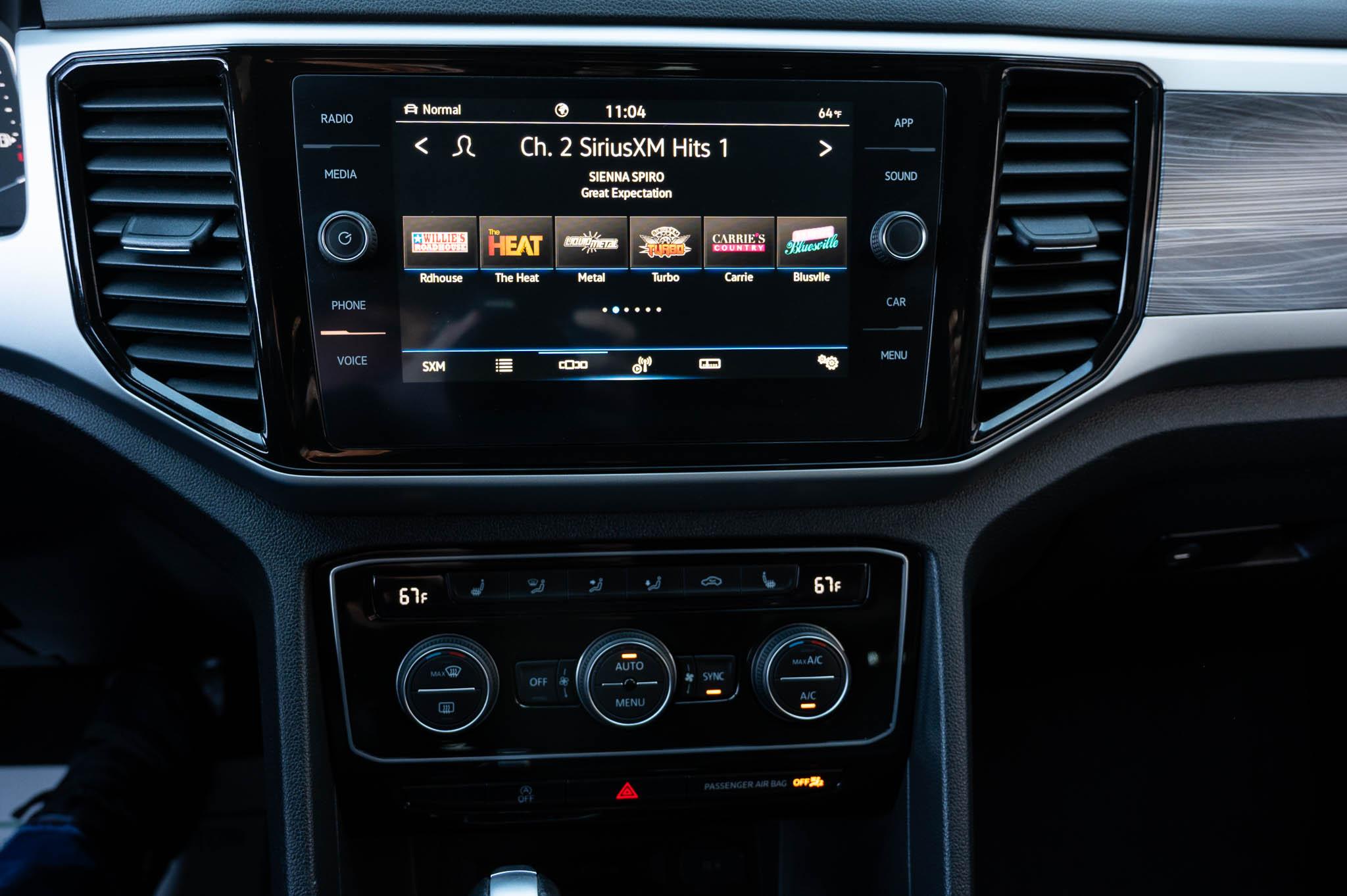 Volkswagen Atlas Cross Sport SE w/Technology 4MOTION 2022