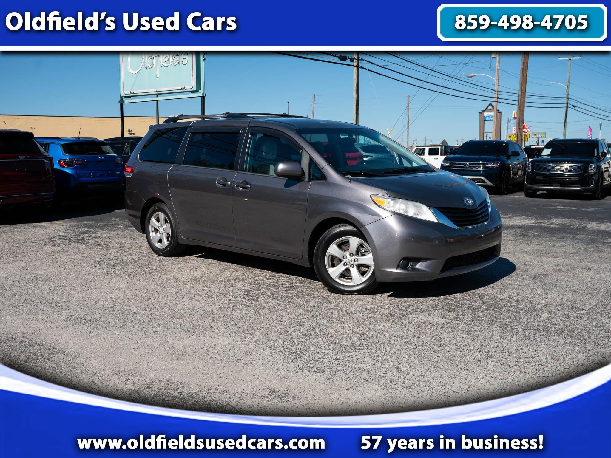 Toyota Sienna LE FWD 8-Passenger V6 2013