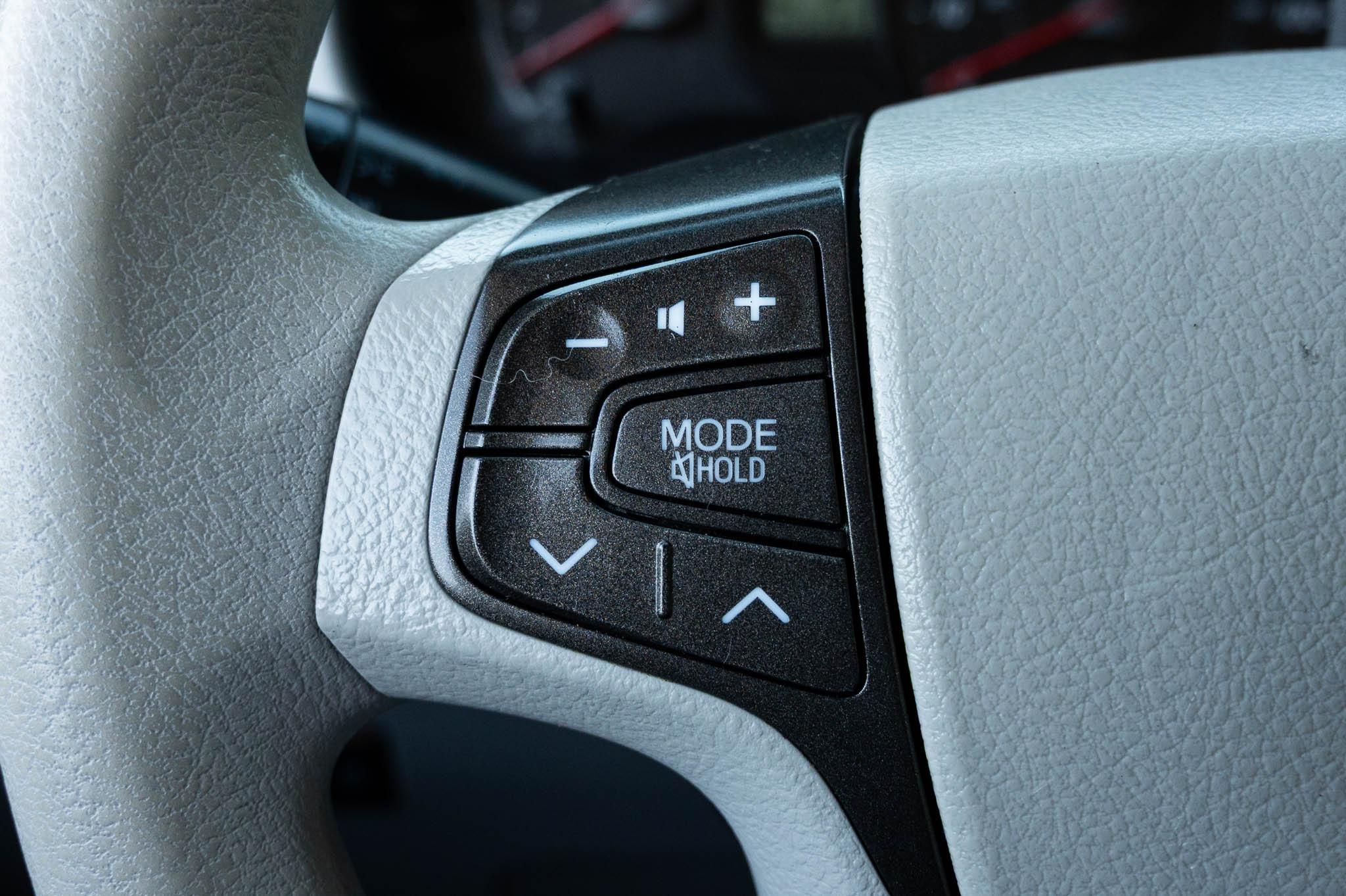 Toyota Sienna LE FWD 8-Passenger V6 2013