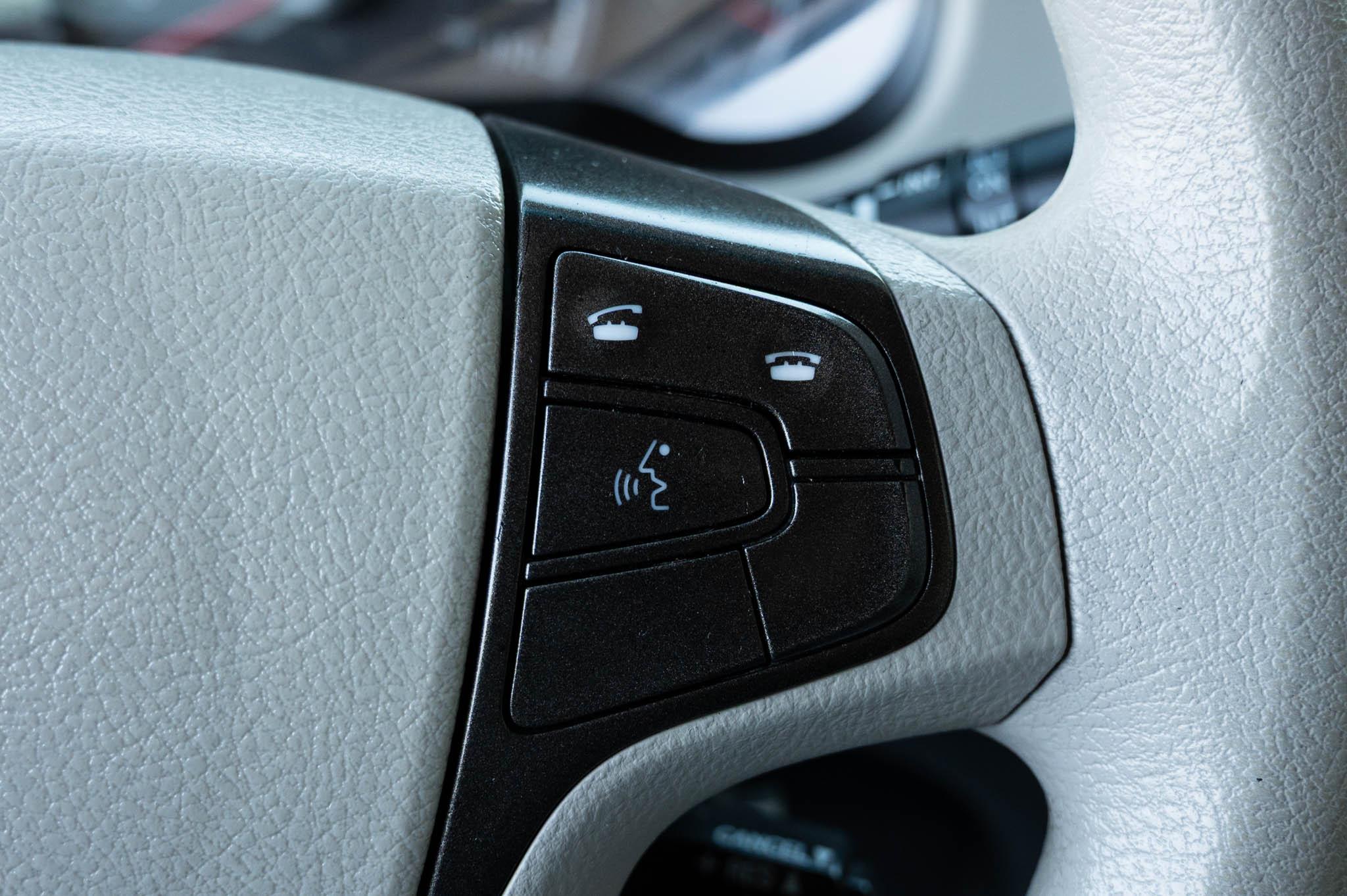 Toyota Sienna LE FWD 8-Passenger V6 2013