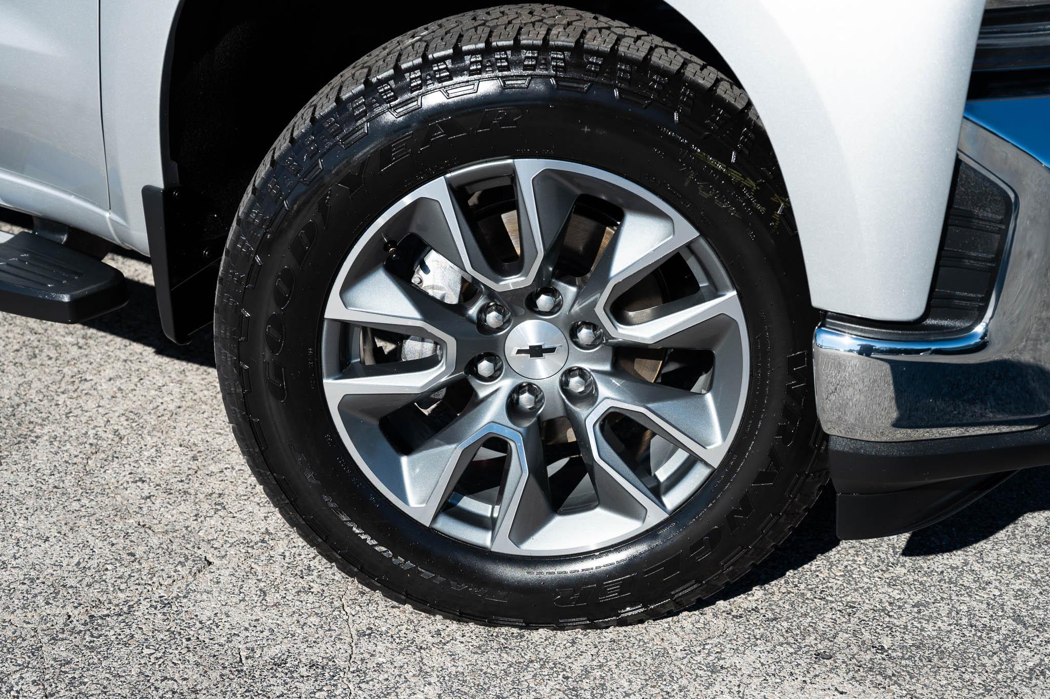 Chevrolet Silverado 1500 LTZ Crew Cab 4WD 2021