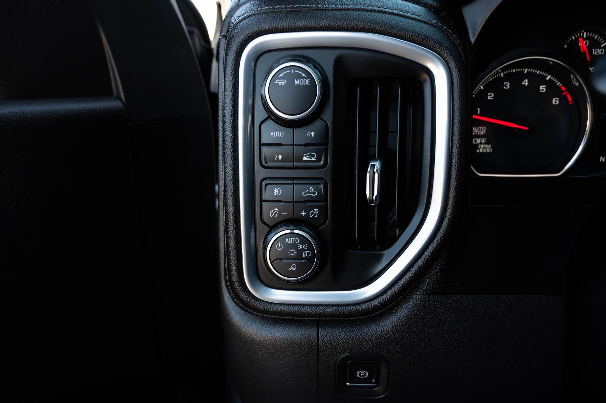 Chevrolet Silverado 1500 LTZ Crew Cab 4WD 2021