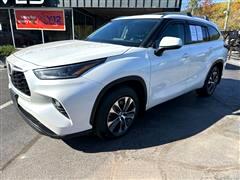 2021 Toyota Highlander  2021 Toyota Highlander