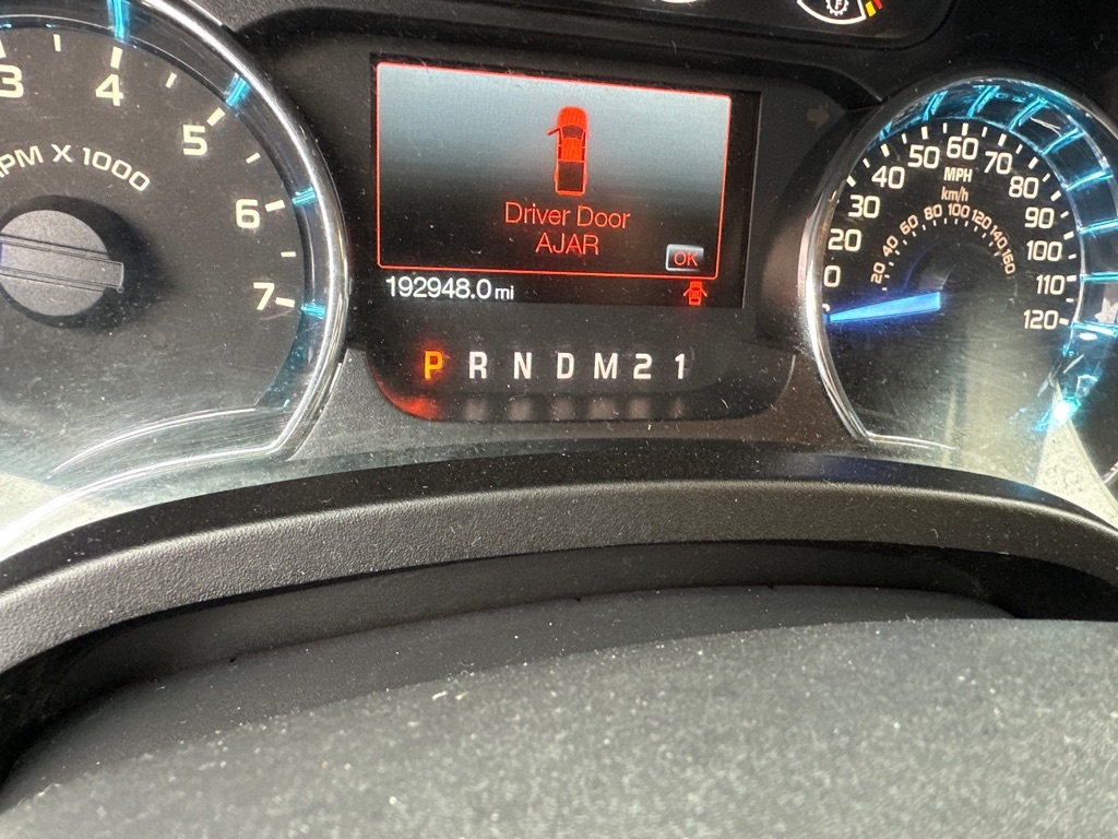 Ford F-150 4WD SuperCrew 145" Platinum 2011