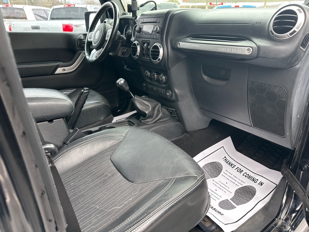 Jeep Wrangler Unlimited 4WD 4dr Freedom Edition *Ltd Avail* 2013