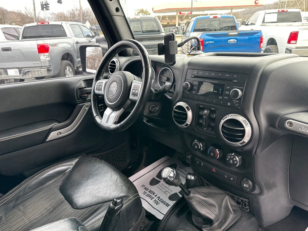 Jeep Wrangler Unlimited 4WD 4dr Freedom Edition *Ltd Avail* 2013