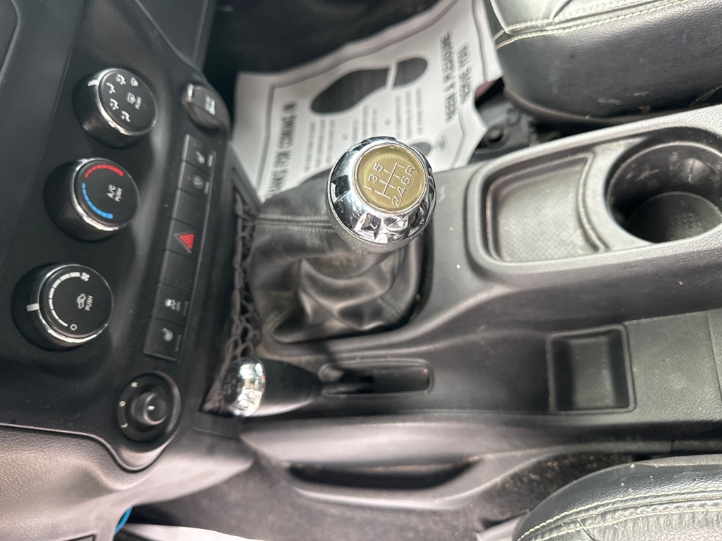 Jeep Wrangler Unlimited 4WD 4dr Freedom Edition *Ltd Avail* 2013