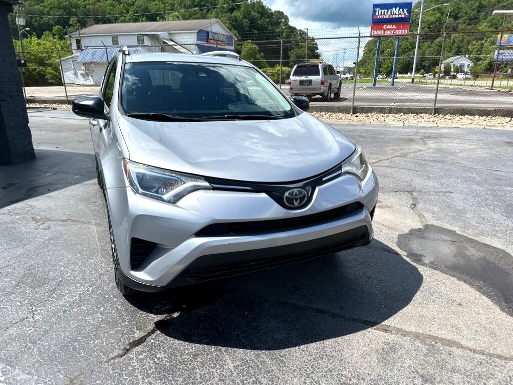 Toyota RAV4 LE AWD (Natl) 2017