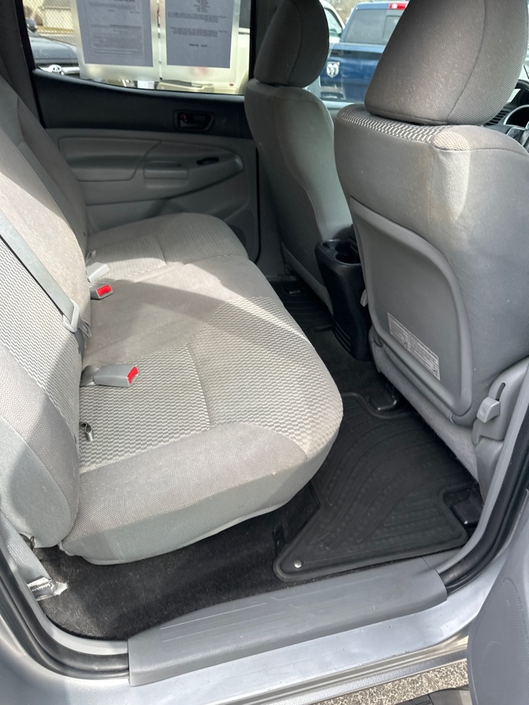 Toyota Tacoma 4WD Double Cab V6 MT (Natl) 2014