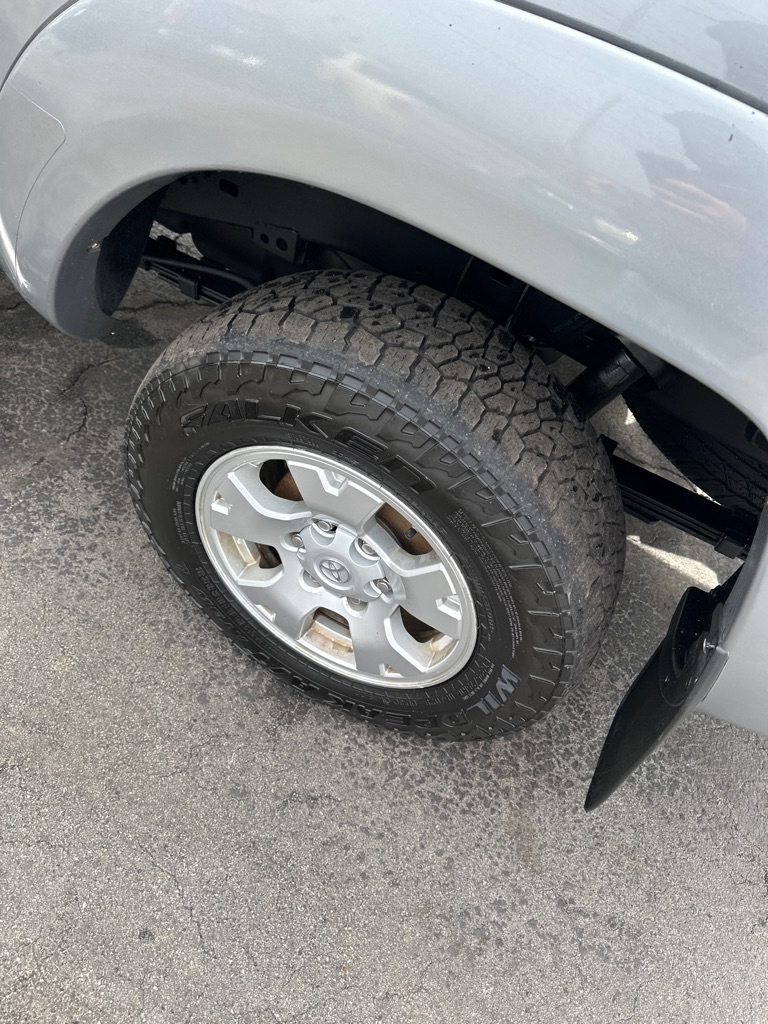 Toyota Tacoma 4WD Double Cab V6 MT (Natl) 2014