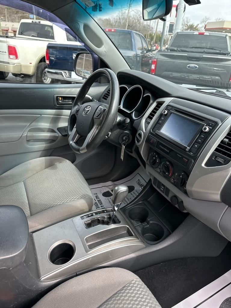 Toyota Tacoma 4WD Double Cab V6 MT (Natl) 2014