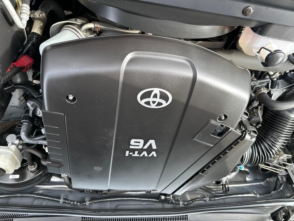 Toyota Tacoma 4WD Double Cab V6 MT (Natl) 2014