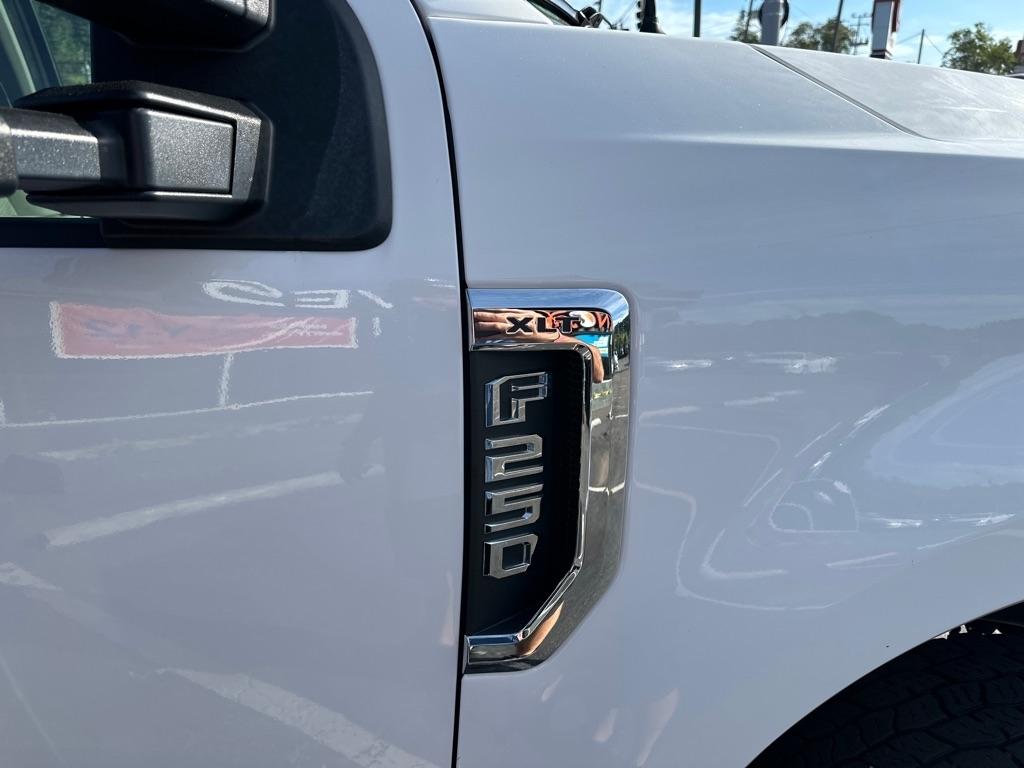 Ford Super Duty F-250 SRW King Ranch 4WD Crew Cab 8' Box 2019