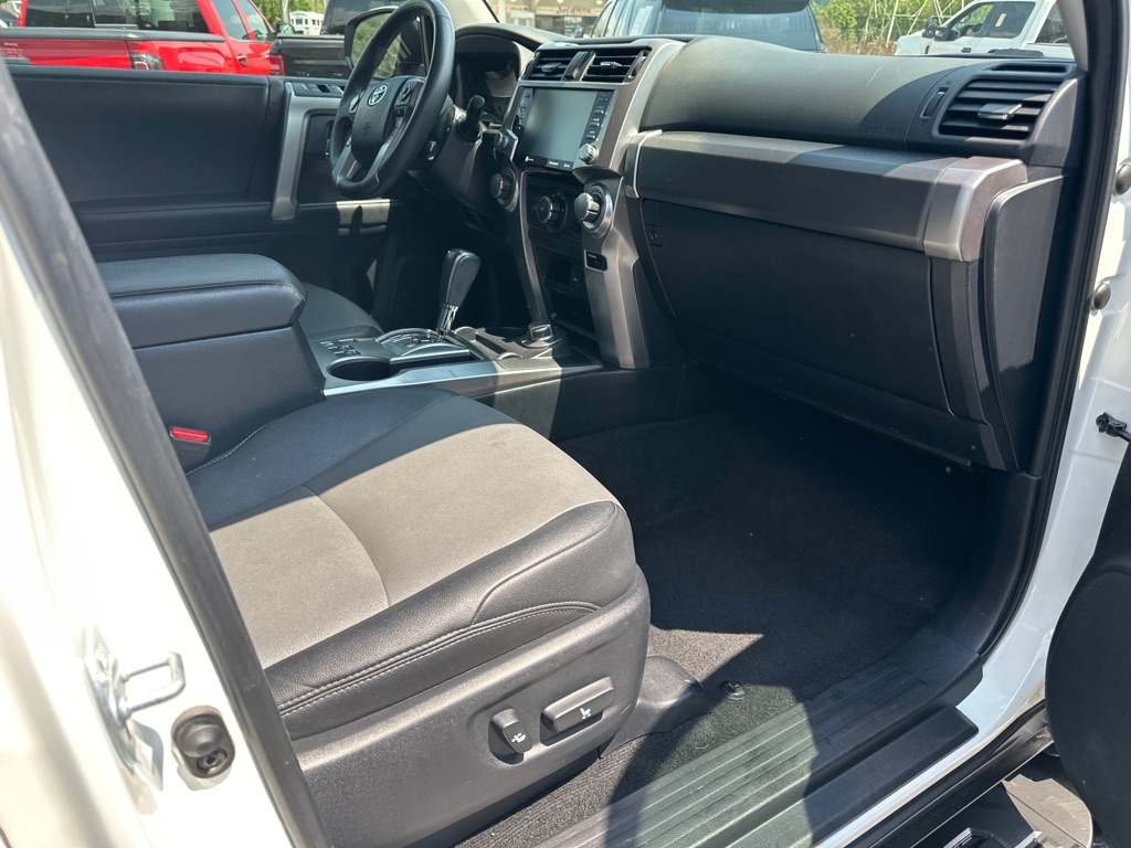 Toyota 4Runner TRD Off Road Premium 4WD (Natl) 2020