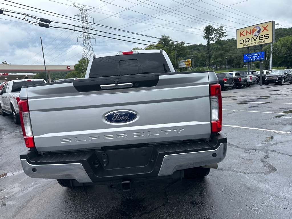 Ford Super Duty F-350 SRW King Ranch 4WD Crew Cab 8' Box 2019