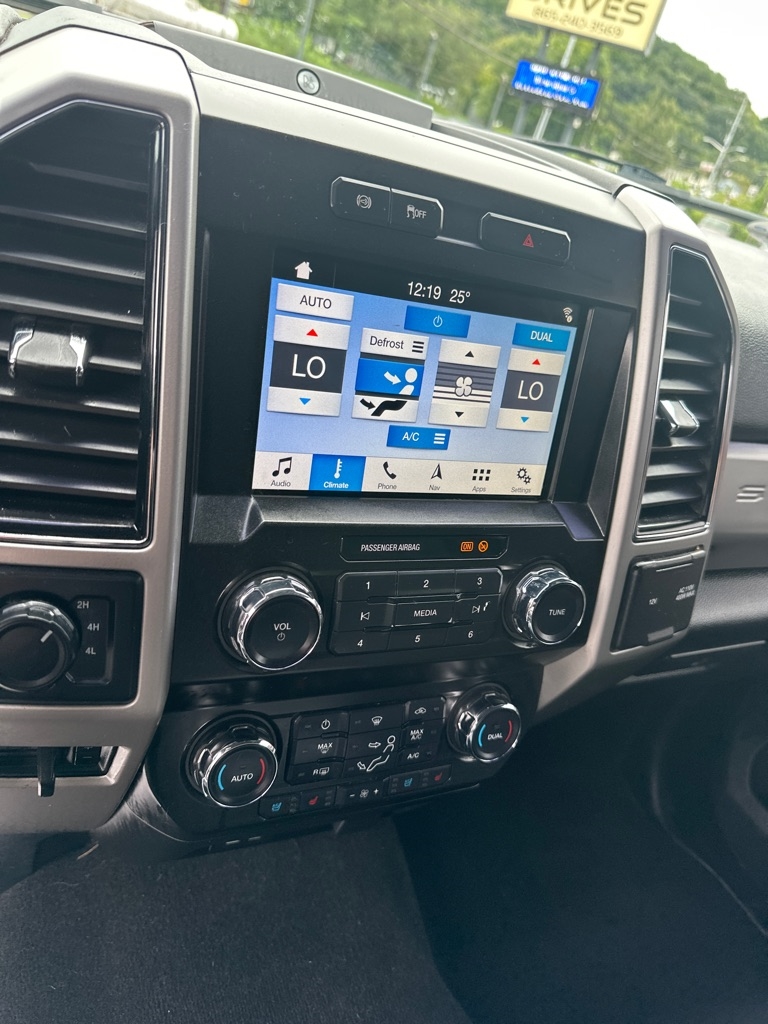 Ford Super Duty F-350 SRW King Ranch 4WD Crew Cab 8' Box 2019