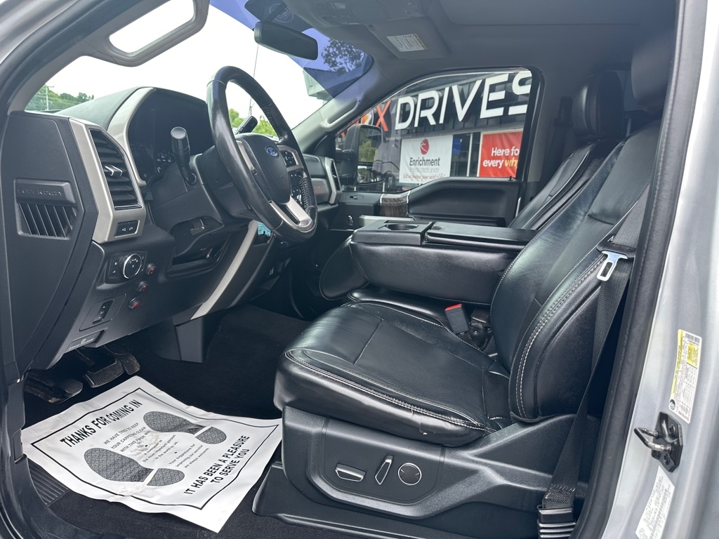 Ford Super Duty F-350 SRW King Ranch 4WD Crew Cab 8' Box 2019