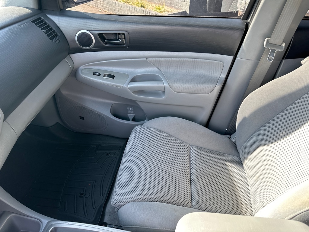 Toyota Tacoma 4WD Double V6 MT (Natl) 2011 Toyota Tacoma 4WD Double V6 MT (Natl) 2011