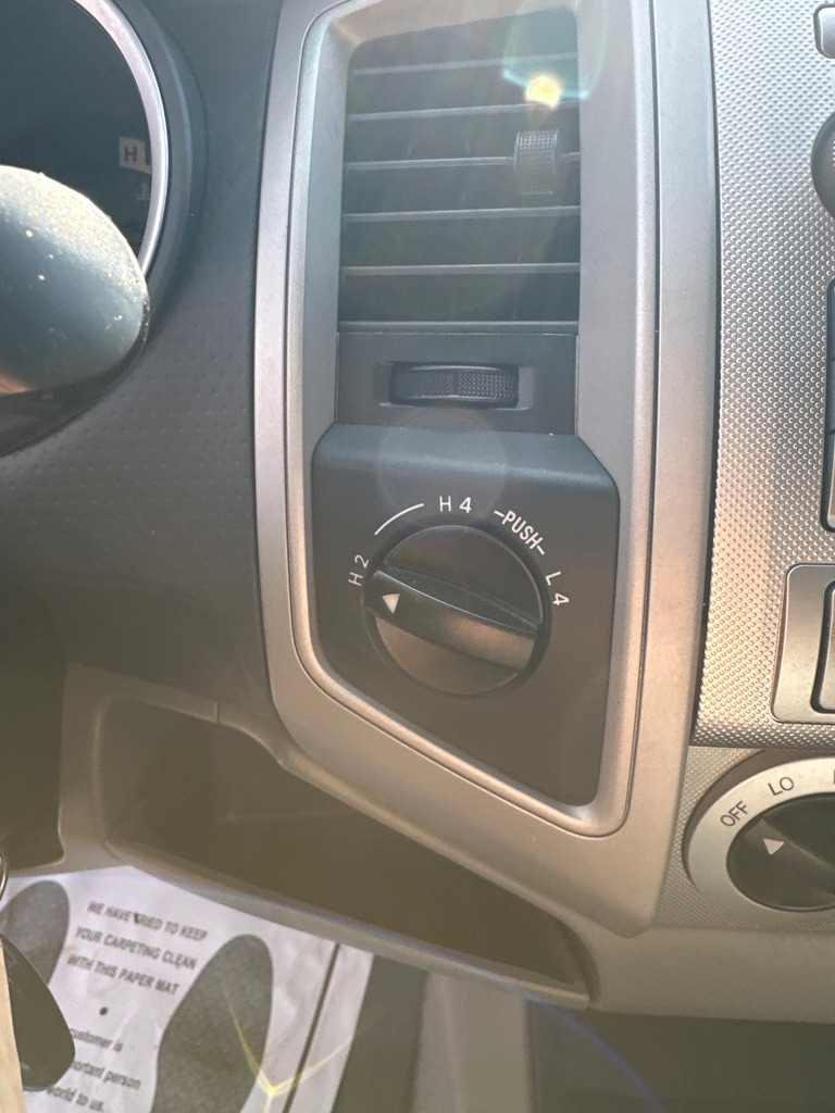 Toyota Tacoma 4WD Double V6 MT (Natl) 2011 Toyota Tacoma 4WD Double V6 MT (Natl) 2011