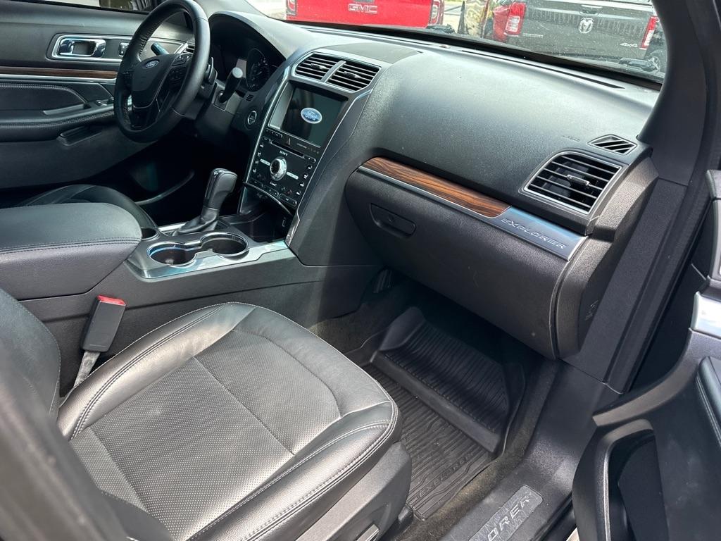 Ford Explorer Limited FWD 2017