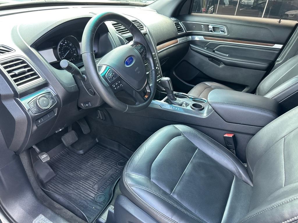 Ford Explorer Limited FWD 2017