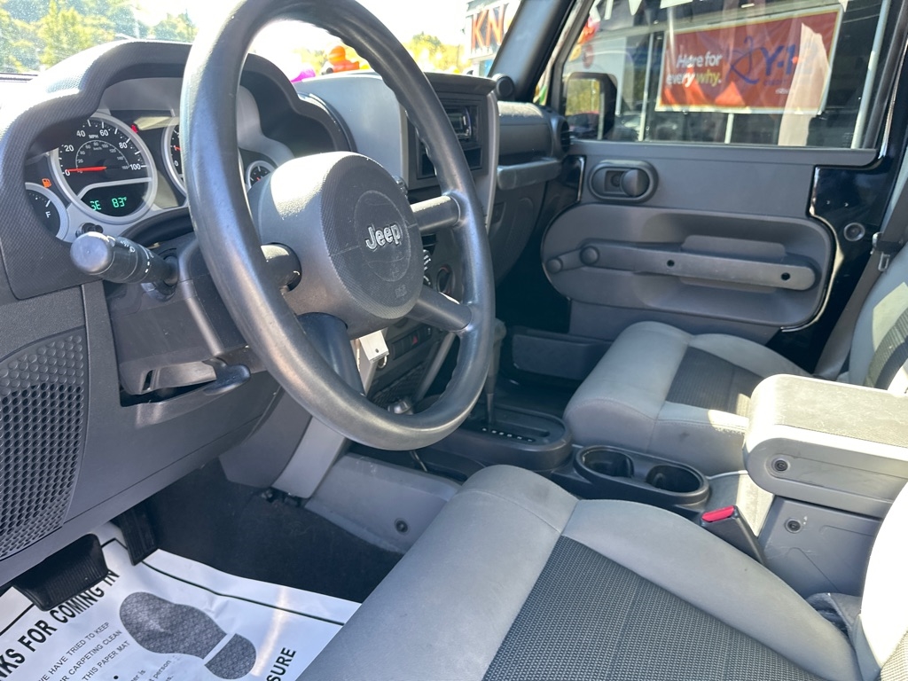 Jeep Wrangler Unlimited 4WD 4dr Sport 2010