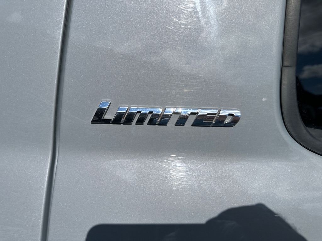 Toyota Tundra 4WD 1794 Edition CrewMax 5.5' Bed 5.7L (Natl) 2019