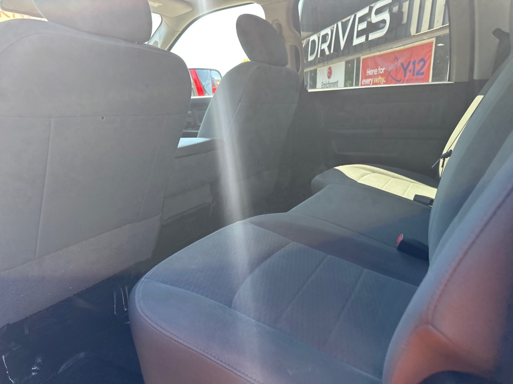 RAM 3500 Tradesman 4x4 Crew Cab 6'4" Box 2017