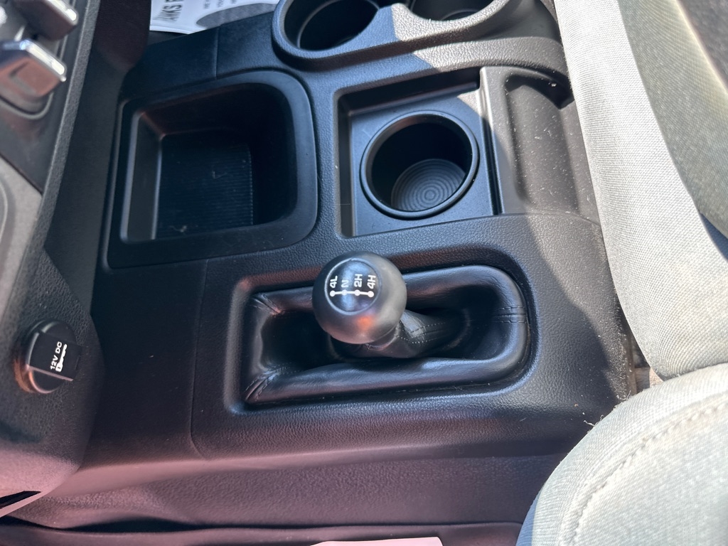 RAM 3500 Tradesman 4x4 Crew Cab 6'4" Box 2017