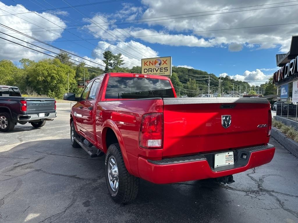 RAM 3500 Tradesman 4x4 Crew Cab 6'4" Box 2017