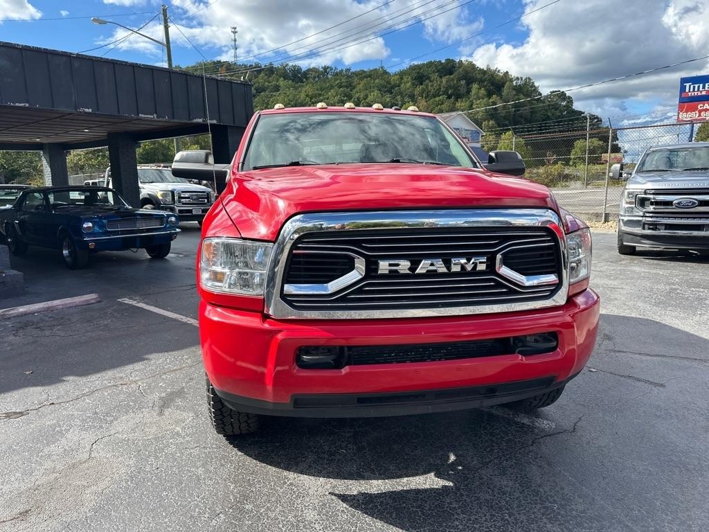 RAM 3500 Tradesman 4x4 Crew Cab 6'4" Box 2017