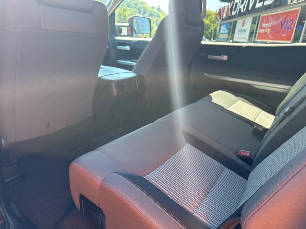 Toyota Tundra 4WD Truck CrewMax 5.7L FFV V8 6-Spd AT TRD Pro (Natl) 2016