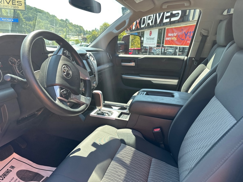 Toyota Tundra 4WD Truck CrewMax 5.7L FFV V8 6-Spd AT TRD Pro (Natl) 2016