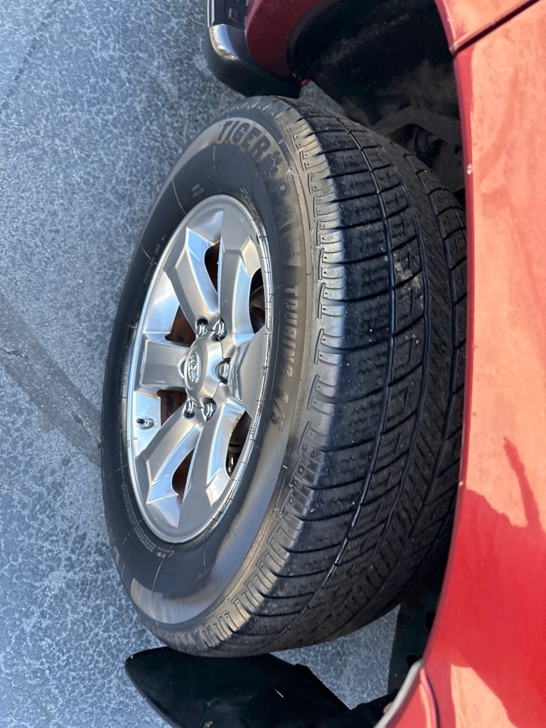 2006 Toyota 4Runner Limited V8 4WD photo 10