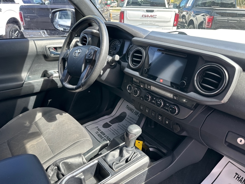 2017 Toyota Tacoma SR5 Double Cab V6 4x4 photo 7