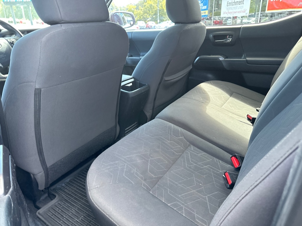 2017 Toyota Tacoma SR5 Double Cab V6 4x4 photo 10