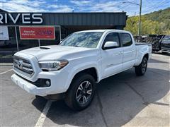 2017 Toyota Tacoma  2017 Toyota Tacoma