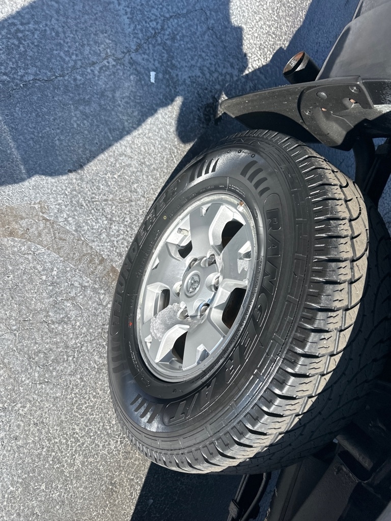 Toyota Tacoma 4WD Access Cab V6 MT (Natl) 2012 Toyota Tacoma 4WD Access Cab V6 MT (Natl) 2012