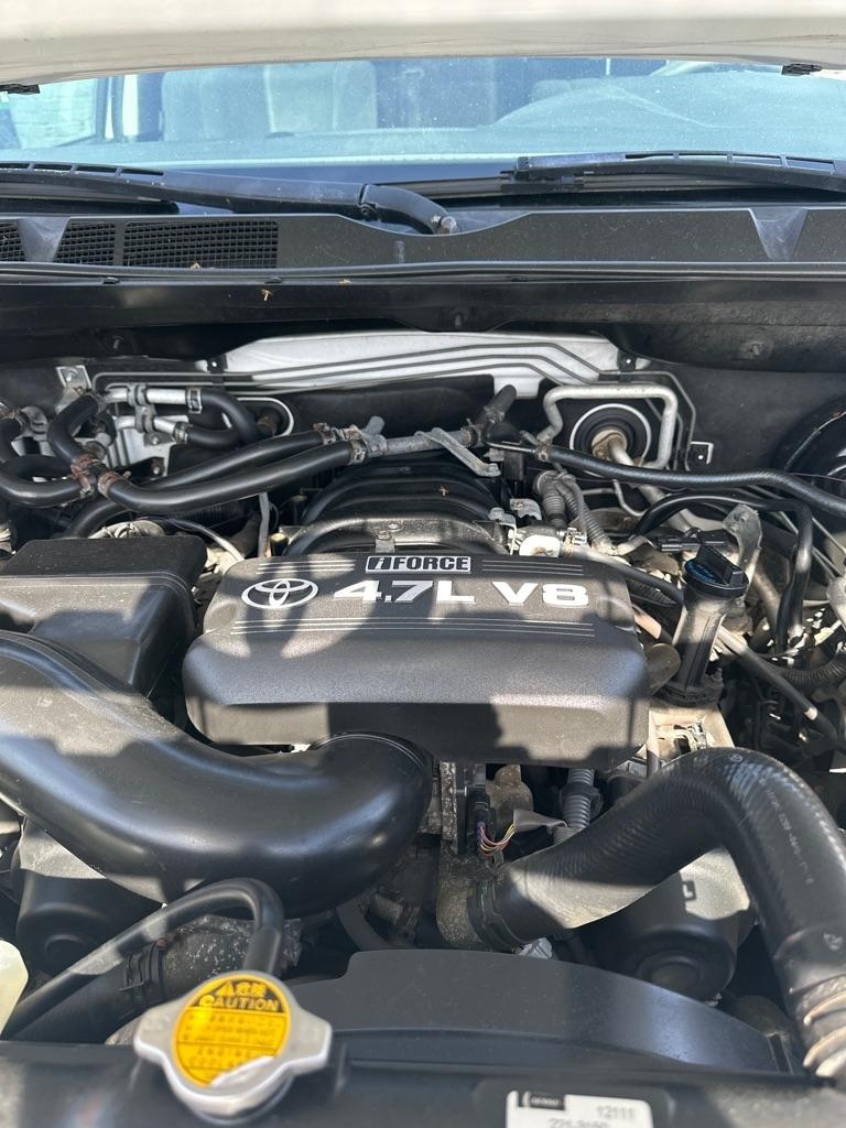 Toyota Sequoia 4WD V8 5-Spd AT SR5 (Natl) 2009