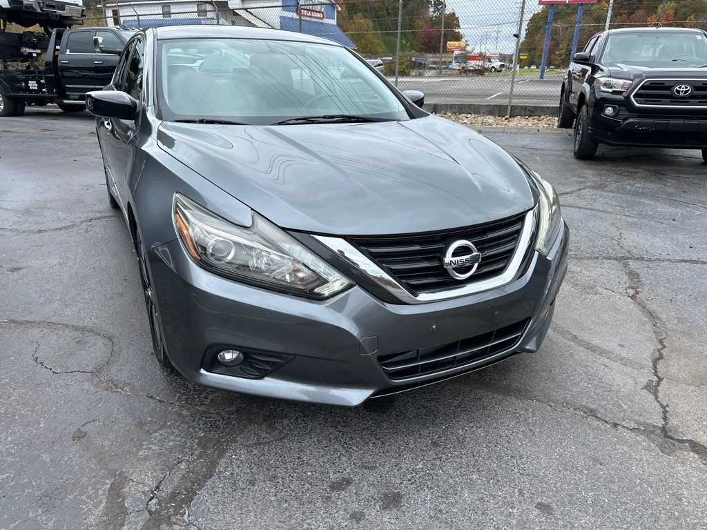Nissan Altima 2.5 SR Sedan 2017