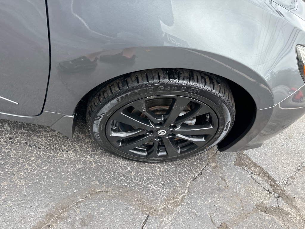 Nissan Altima 2.5 SR Sedan 2017