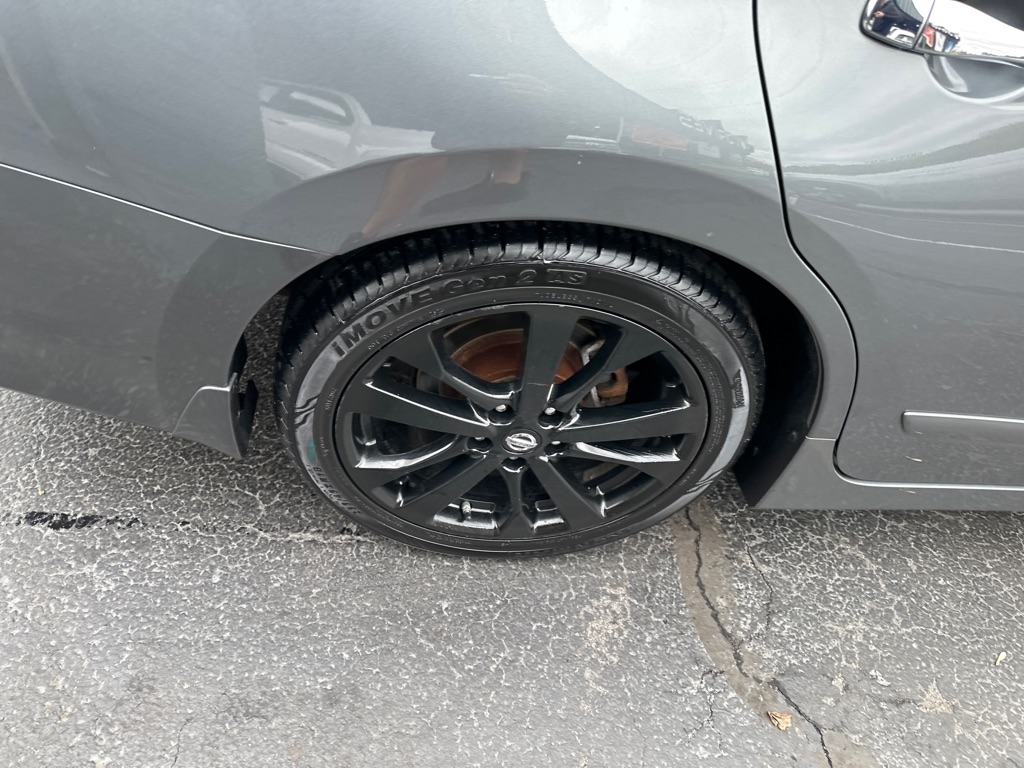 Nissan Altima 2.5 SR Sedan 2017