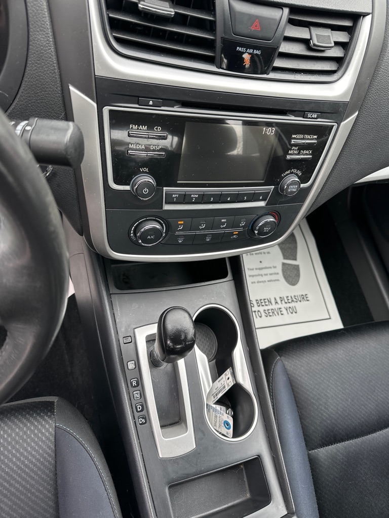 Nissan Altima 2.5 SR Sedan 2017