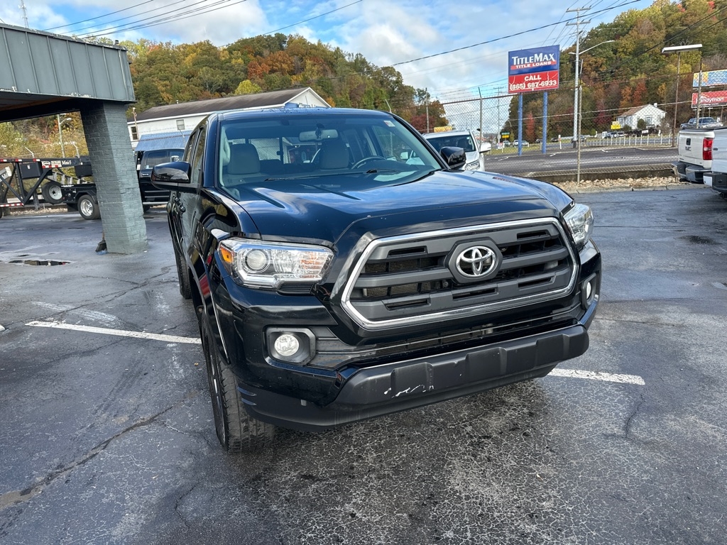 Toyota Tacoma TRD Off Road Double Cab 5' Bed V6 4x4 MT (Natl) 2017