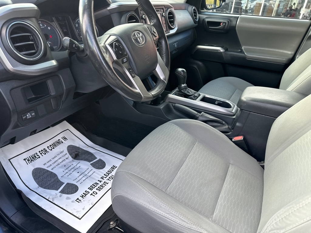 Toyota Tacoma TRD Off Road Double Cab 5' Bed V6 4x4 MT (Natl) 2017