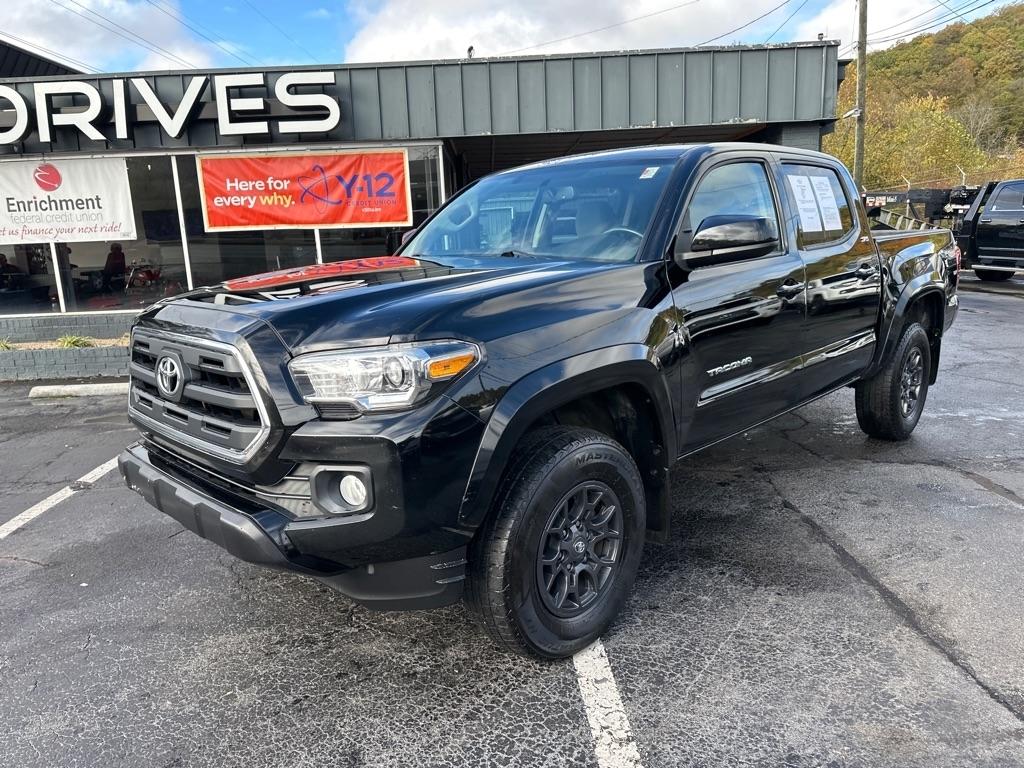Toyota Tacoma TRD Off Road Double Cab 5' Bed V6 4x4 MT (Natl) 2017
