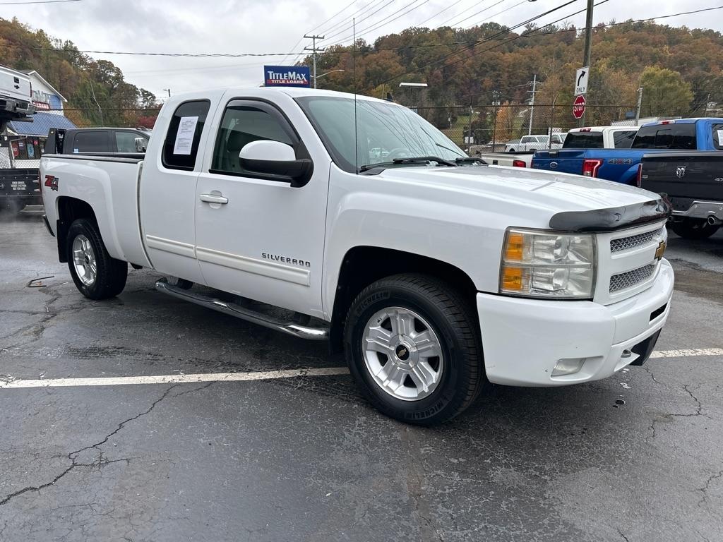 Chevrolet Silverado 1500 4WD Ext Cab 143.5" LTZ 2011